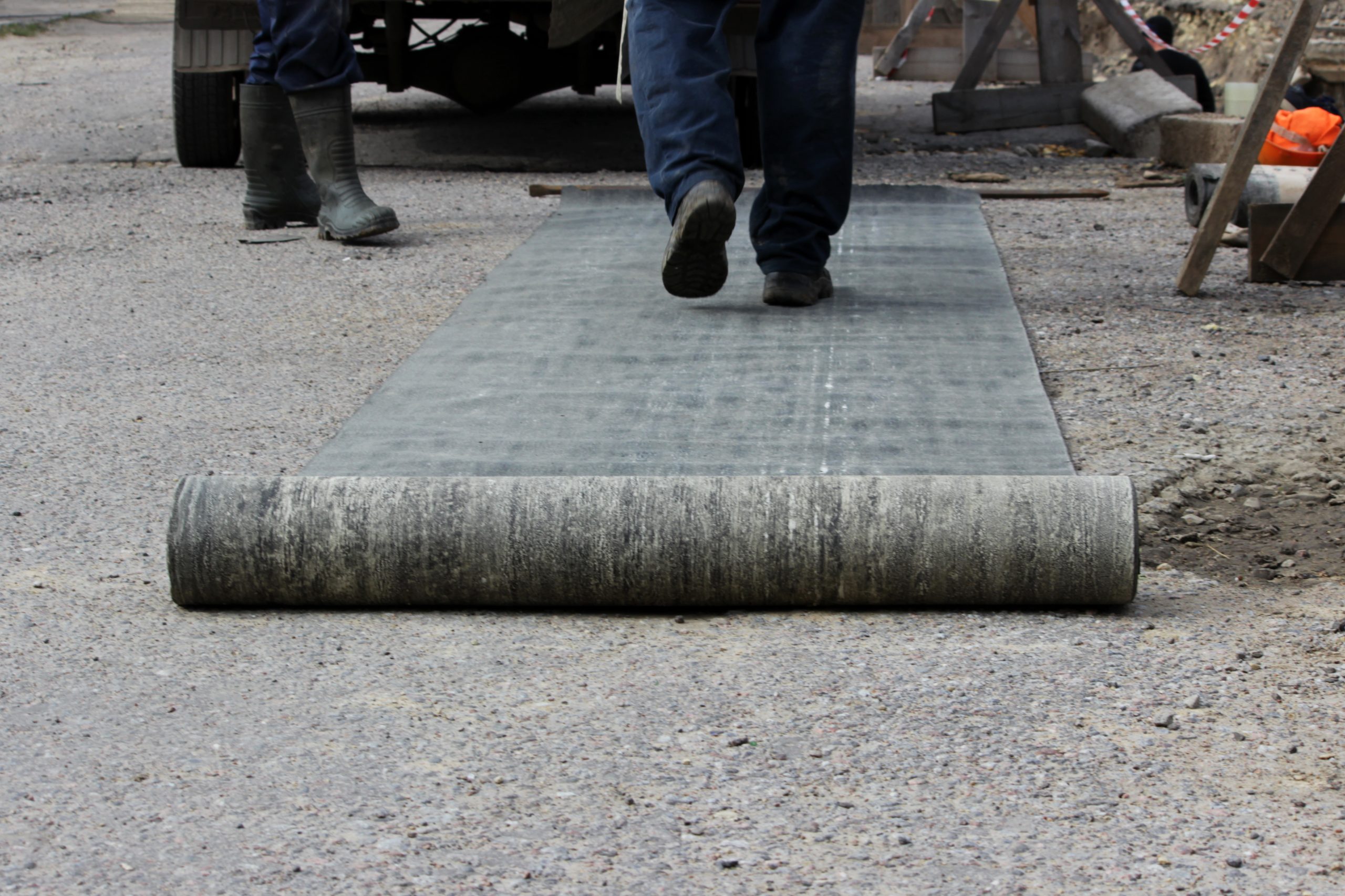 Mineral felt roofing